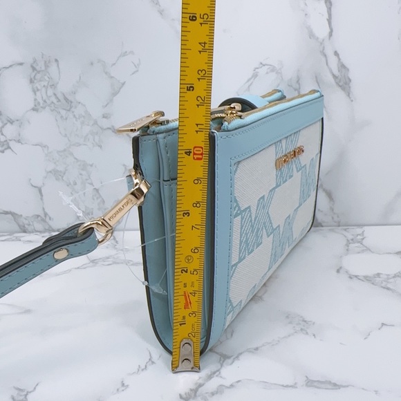 Michael Kors wallet - Picture 4 of 8